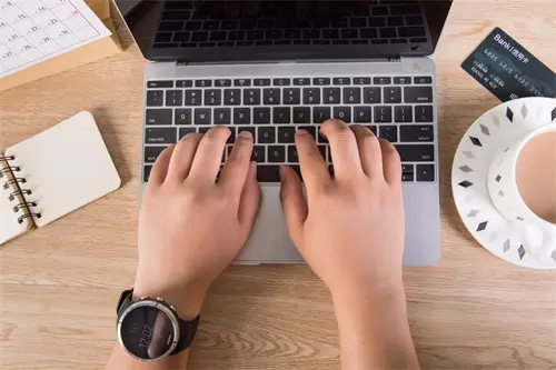 我电脑为什么很卡