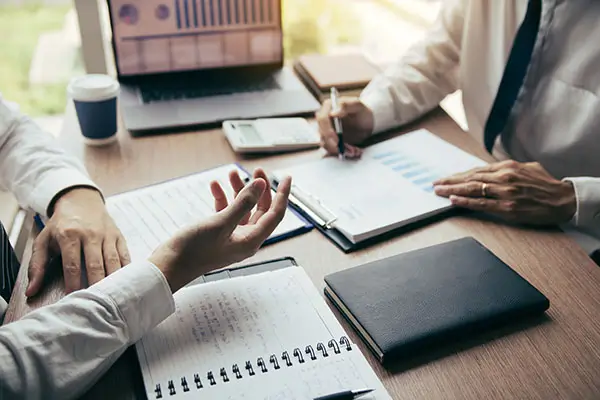 电脑用什么防止停电重启