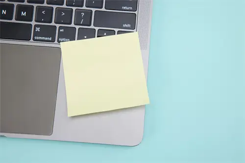 iru电脑是什么牌子